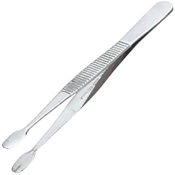 邮票用不锈钢镊子
材质为SUS430 用途 用于捏小物品。
全长(mm)120
Trusco 零件号 270-9074
材质SUS430
幅(mm)11
质量(g)13
尖端尺寸（毫米）8
内容量1个